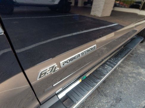 Used 2021 Ford F250 Lariat w/ Chrome Package AWD/4WD image 9