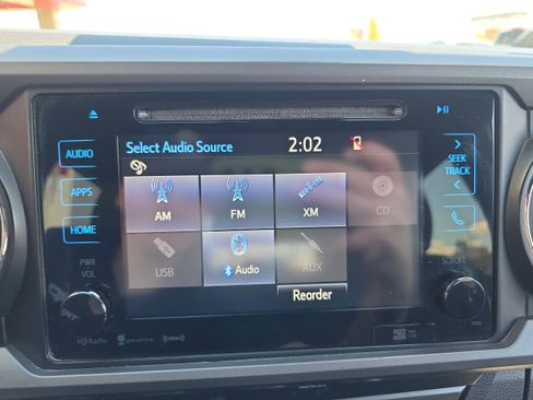 Used 2019 Toyota Tacoma TRD Off-Road w/ Technology Package AWD/4WD image 19