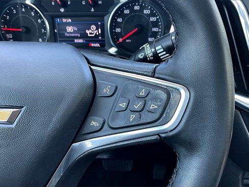 Used 2023 Chevrolet Equinox LT w/ Driver Convenience Package image 18