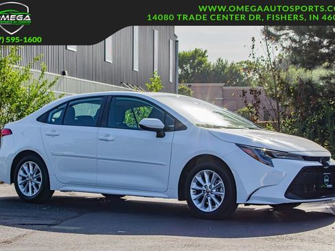 Used 2020 Toyota Corolla LE w/ LE Convenience Package FWD image 1