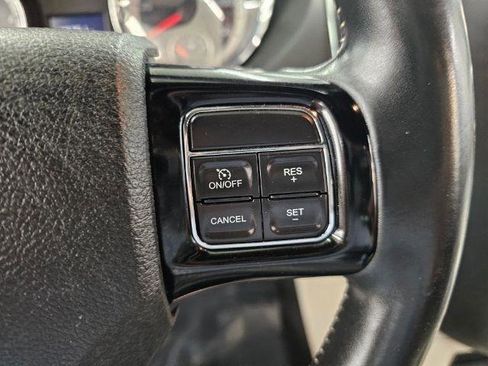 Used 2018 Dodge Grand Caravan SXT image 12