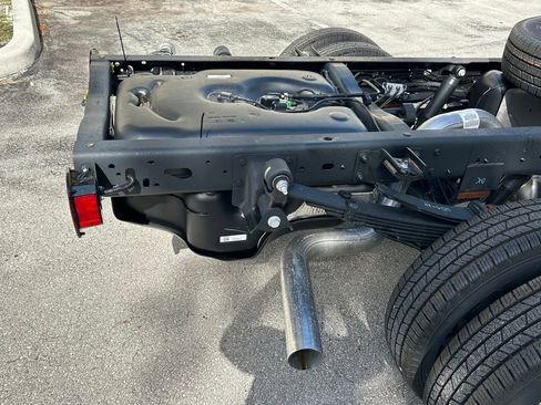 New 2025 RAM 3500 Big Horn AWD/4WD image 32