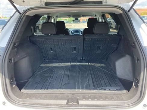 Used 2024 Chevrolet Equinox LS w/ LS Convenience Package AWD/4WD image 24