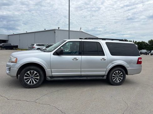 Used 2016 Ford Expedition EL XLT w/ Equipment Group 202A AWD/4WD image 13