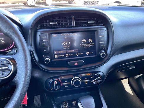 Used 2024 Kia Soul LX w/ Option Group 015 image 7