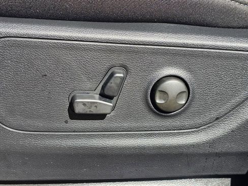 New 2026 RAM 1500 4x4 Crew Cab image 16