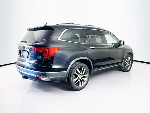 Used 2017 Honda Pilot Elite image 9