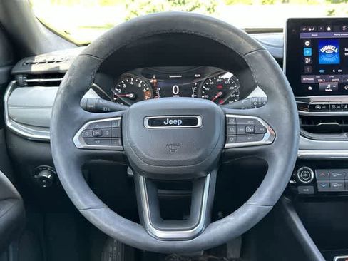 Used 2023 Jeep Compass Limited AWD/4WD image 7