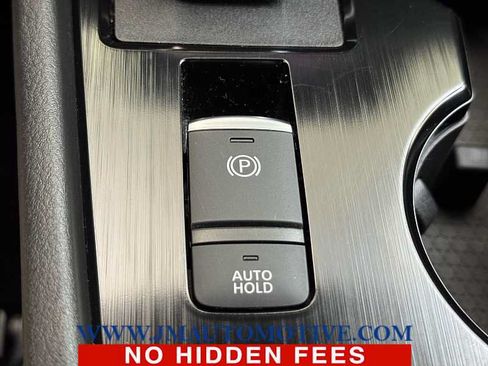 Used 2023 Nissan Rogue SV AWD/4WD image 33