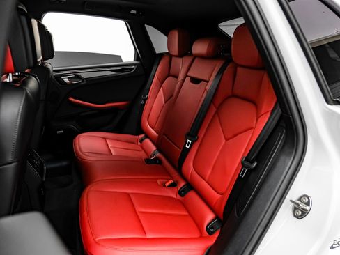 Used 2021 Porsche Macan AWD/4WD image 78
