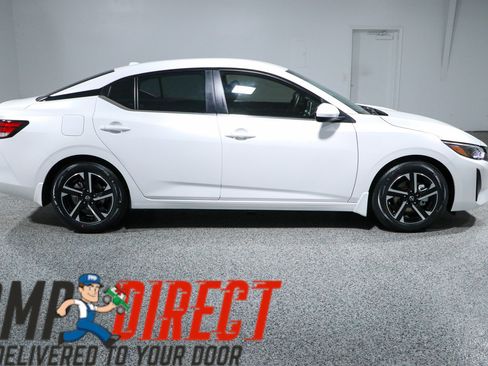 Used 2024 Nissan Sentra SV w/ Trunk Package FWD image 6