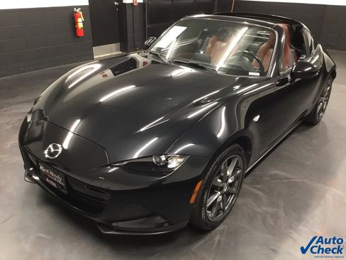 Used 2018 MAZDA MX-5 Miata RF Grand Touring image 6