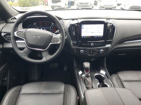 Used 2023 Chevrolet Traverse RS image 13