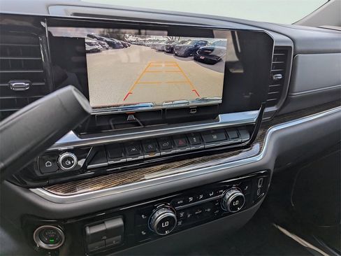 New 2025 GMC Sierra 1500 Elevation image 9