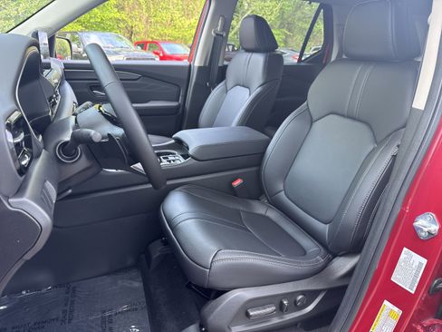 New 2026 Honda Pilot Touring image 5