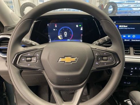 New 2026 Chevrolet Trax LT FWD image 12