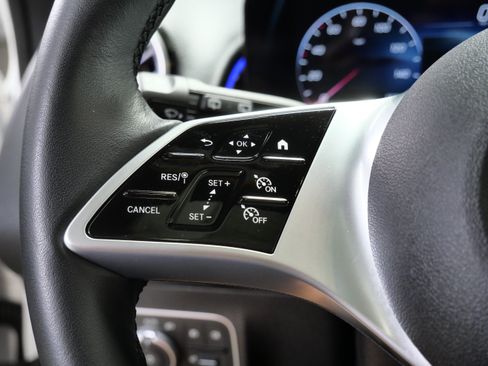 Certified 2026 Mercedes-Benz GLB 250 4MATIC image 24