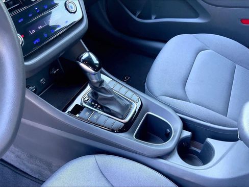 Used 2021 Hyundai Ioniq Blue FWD image 17