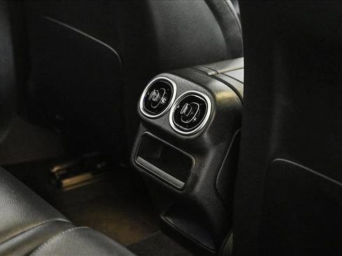 New 2026 Mercedes-Benz GLC 300 GLC 300 image 19