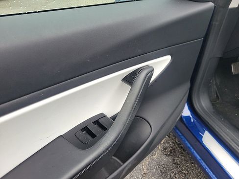 Used 2019 Tesla Model 3 Long Range image 24