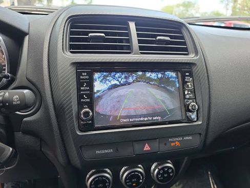 Used 2025 Mitsubishi Outlander Sport ES AWD/4WD image 24
