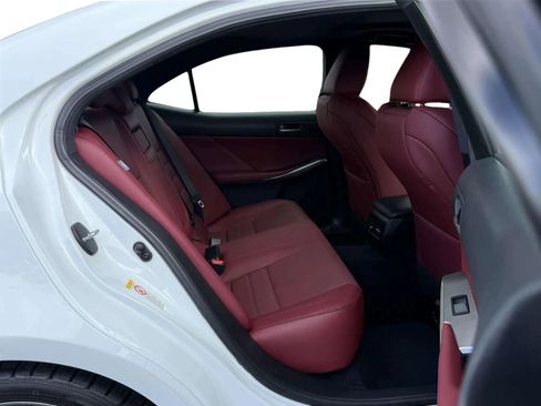 Used 2018 Lexus IS 300 F Sport image 16