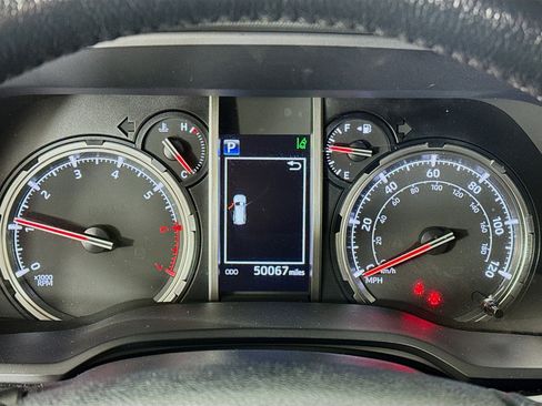 Certified 2024 Toyota 4Runner TRD Off-Road Premium AWD/4WD image 12