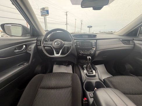 Used 2020 Nissan Rogue SV image 14