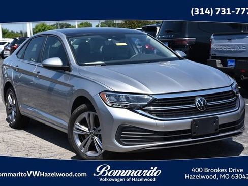 Certified 2023 Volkswagen Jetta SE FWD image 1