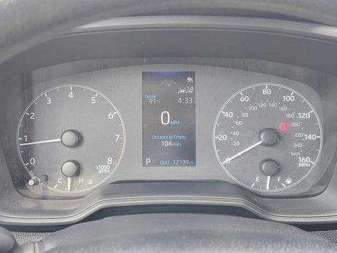 Used 2025 Toyota Corolla LE FWD image 10