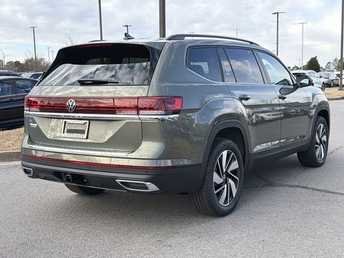 New 2026 Volkswagen Atlas SE FWD image 5