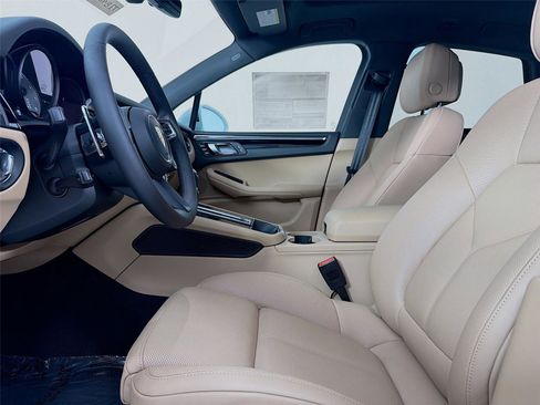 New 2026 Porsche Macan S AWD/4WD image 5