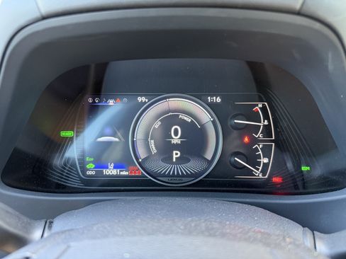 Used 2024 Lexus UX 250h FWD w/ Premium Package image 20