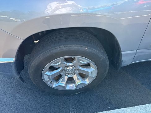Used 2022 RAM 1500 Big Horn AWD/4WD image 4