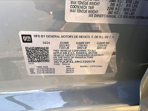 Used 2024 GMC Sierra 1500 AT4X image 4