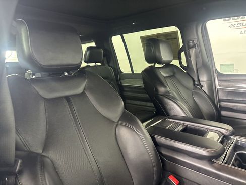 Used 2022 Jeep Wagoneer Series II w/ Premium Group I image 30