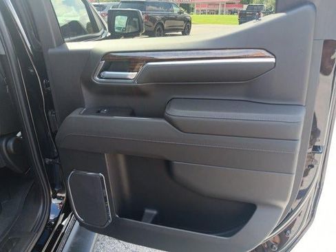 New 2026 GMC Sierra 1500 Elevation w/ Elevation Premium Package AWD/4WD image 17