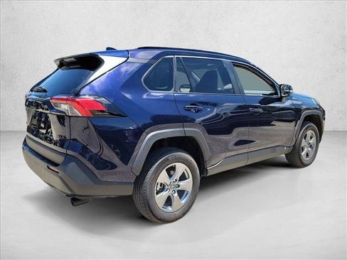 Used 2025 Toyota RAV4 XLE w/ Convenience Package FWD image 5