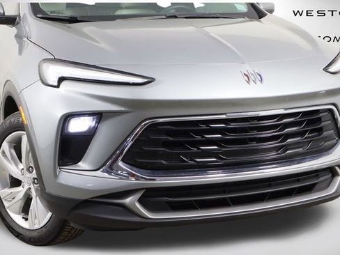 Used 2024 Buick Encore GX Preferred image 36