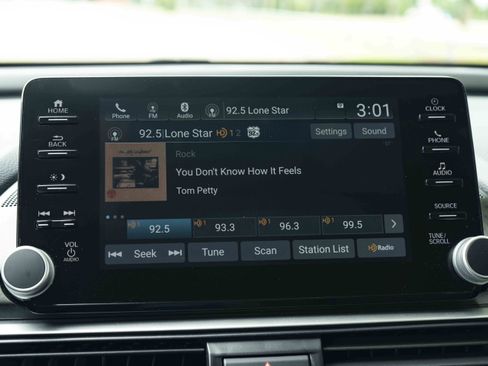 Used 2021 Honda Accord EX-L image 31