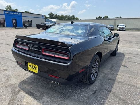 Used 2018 Dodge Challenger GT AWD/4WD image 8