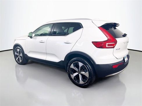 Used 2023 Volvo XC40 B5 Plus w/ Driver Assist Package image 7