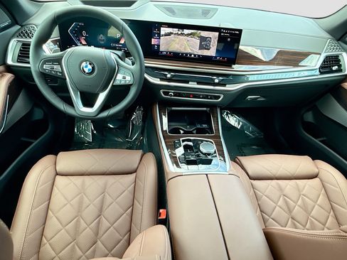 New 2026 BMW X5 xDrive40i w/ Climate Comfort Package AWD/4WD image 16