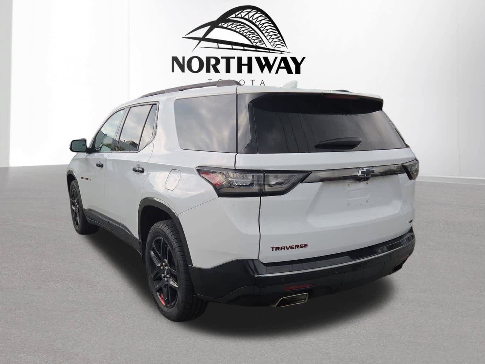 Used 2020 Chevrolet Traverse Premier w/ Redline Edition AWD/4WD image 5