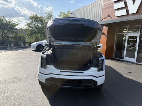 Used 2022 Ford F150 Lightning Lariat w/ Equipment Group 511A High AWD/4WD image 10
