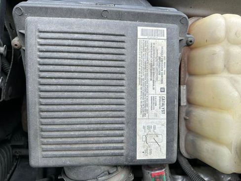 Used 2005 Chevrolet Tahoe 4WD w/ Skid Plate Package image 21