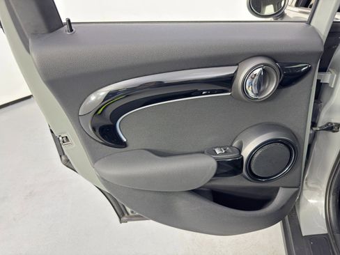 Used 2023 MINI Cooper S image 39