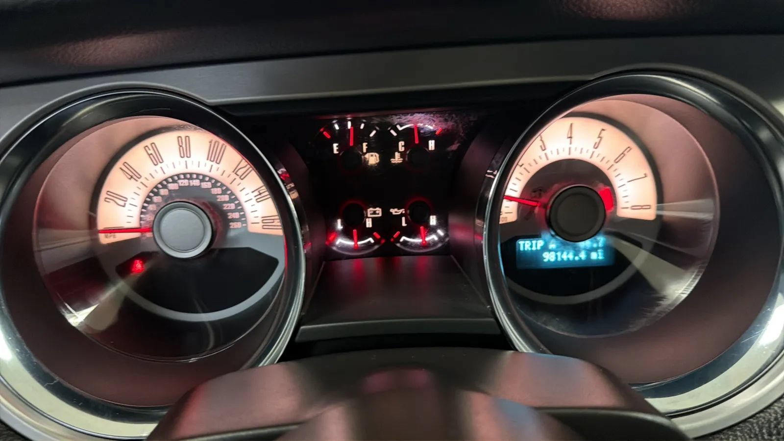Used 2011 Ford Mustang Premium w/ 202A Rapid Spec Order Code RWD image 12