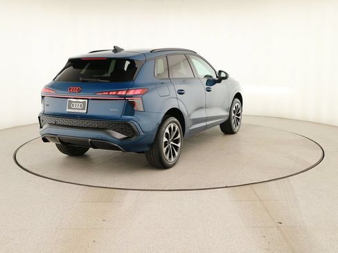 New 2026 Audi Q3 quattro 2.0T AWD/4WD image 6