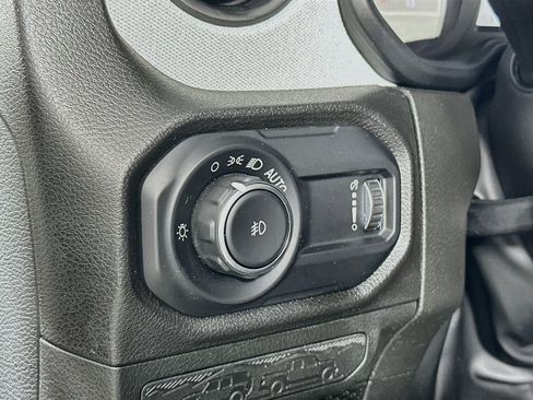Used 2024 Jeep Wrangler Unlimited Sport AWD/4WD image 10
